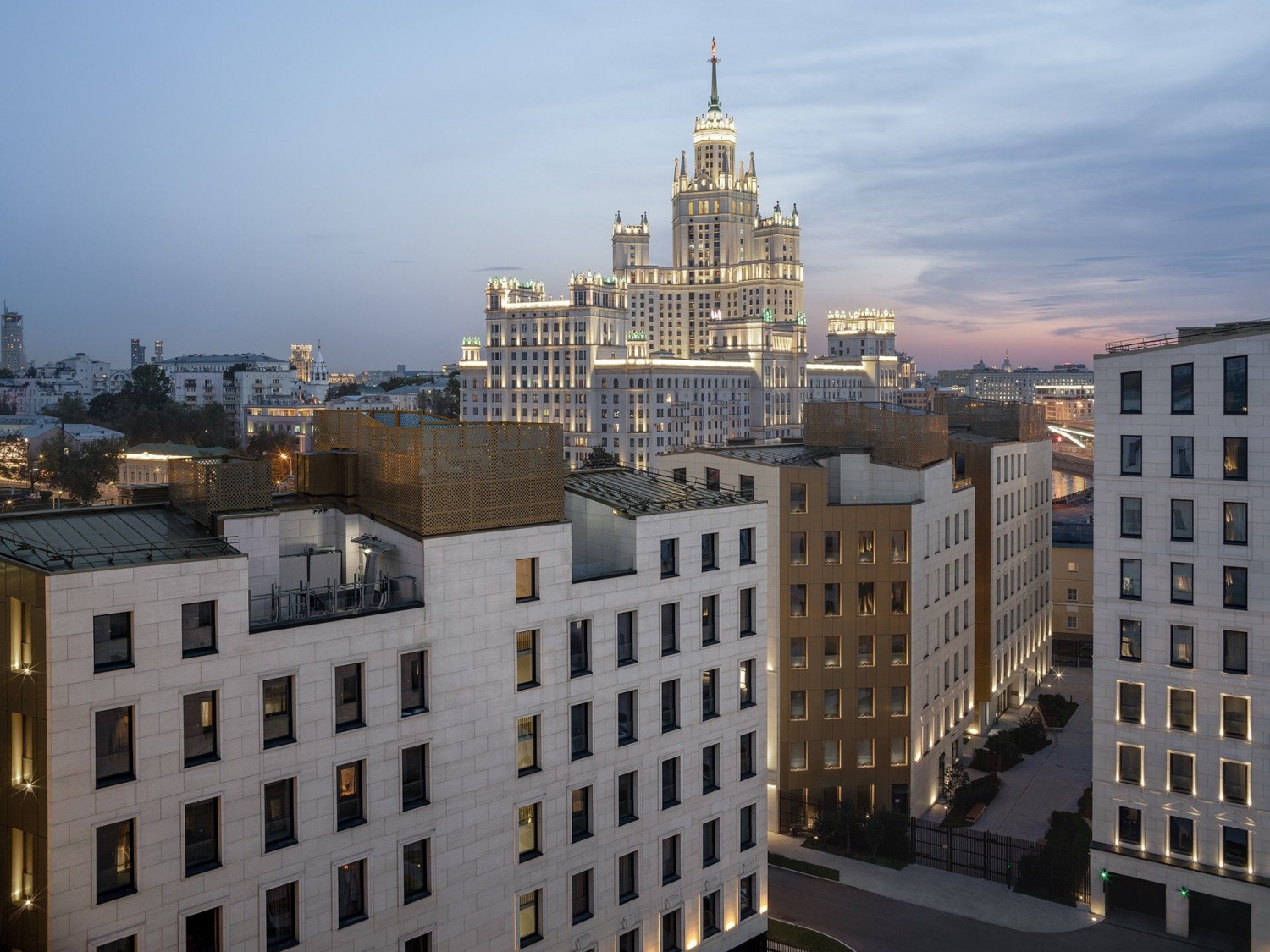 Фото Жк Титул на Серебрянической